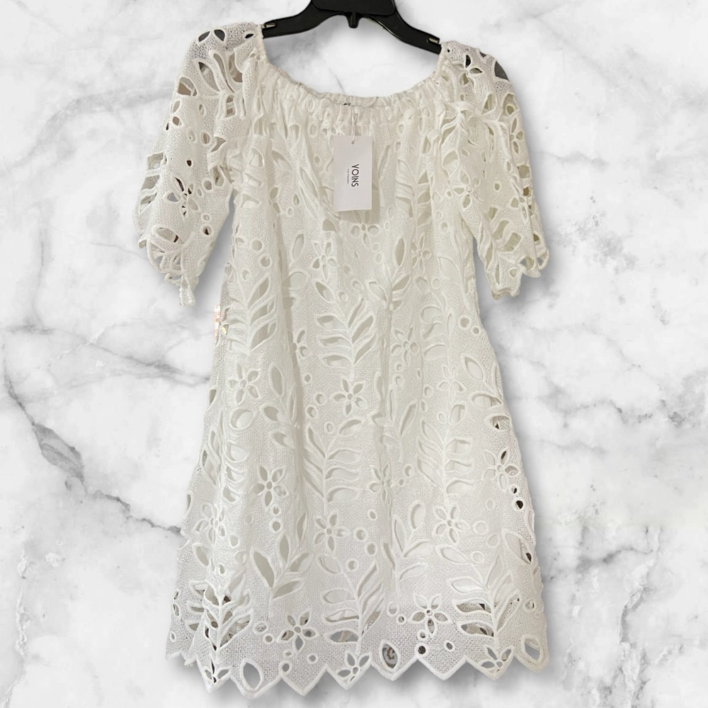White Off or On Shoulder Cocktail Dress - Picture 2 of 9